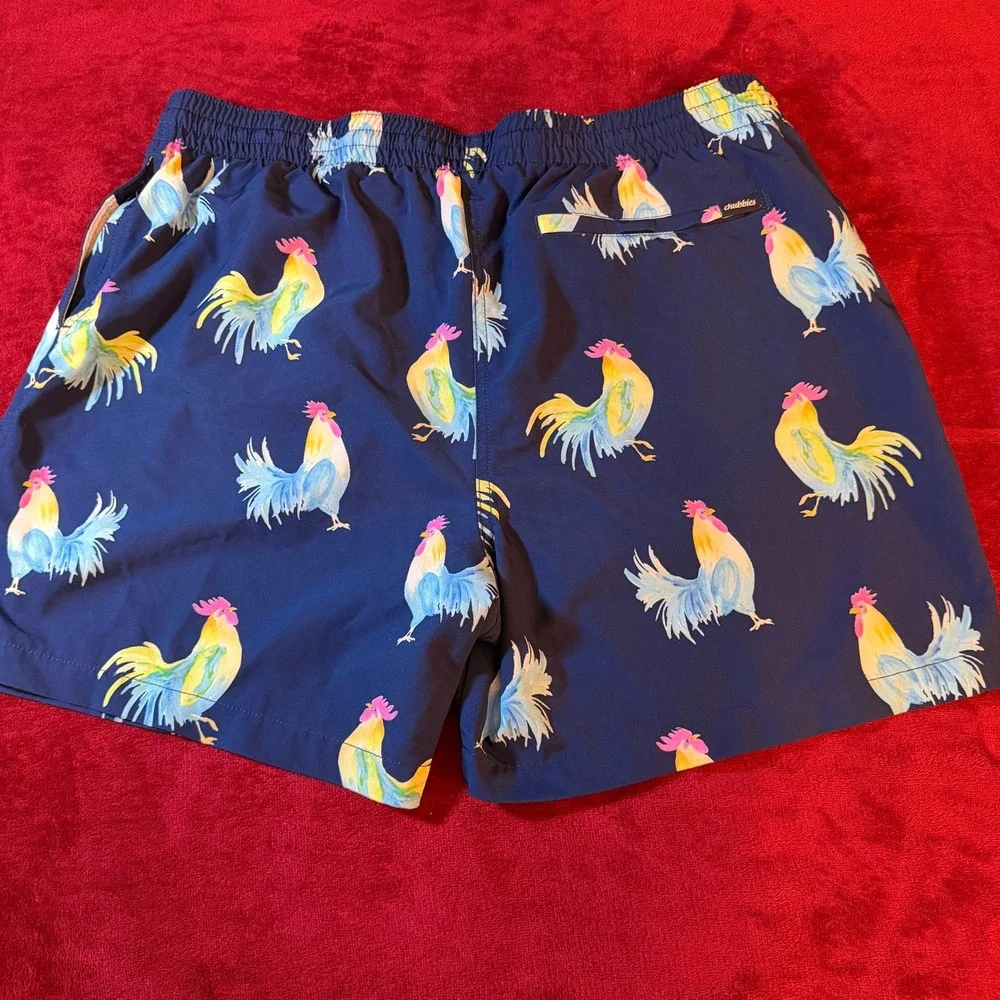 Chubbies Mens Navy Blue Rooster Print Swim Trunks Pink Drawstring Shorts‎ 5.5in